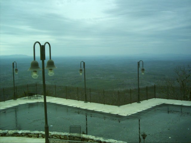 behindtherestaurant.jpg