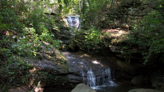 http://www.weathermansam.com/photos/2010p/082110mossrock/highfalls.jpg