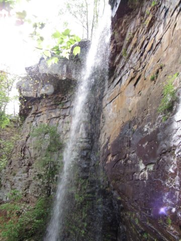 waterfall1.jpg