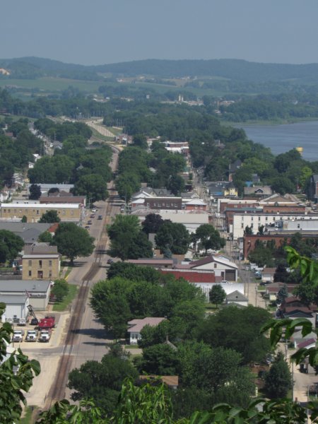 townofbellevueiowa.jpg